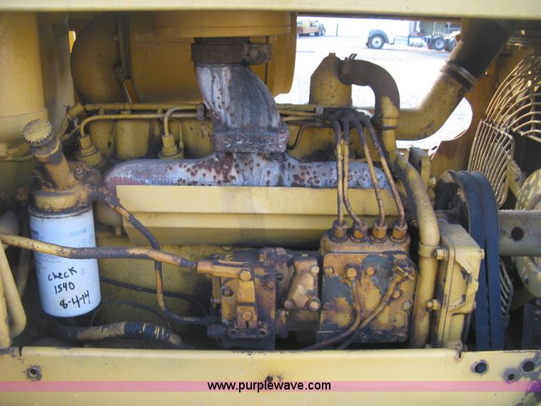 image for item J2858 1979 Caterpillar D4E pipelayer