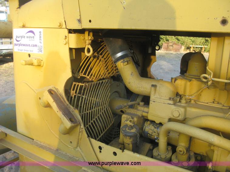 image for item J2858 1979 Caterpillar D4E pipelayer