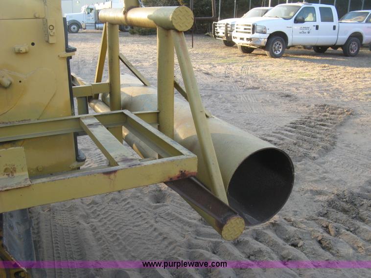 image for item J2858 1979 Caterpillar D4E pipelayer