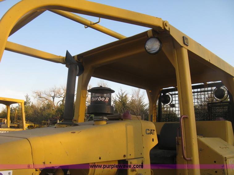 image for item J2858 1979 Caterpillar D4E pipelayer