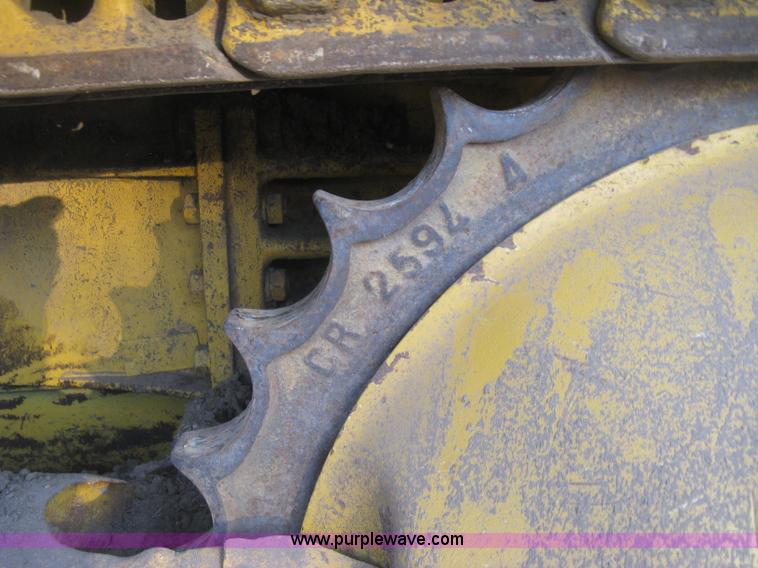 image for item J2858 1979 Caterpillar D4E pipelayer