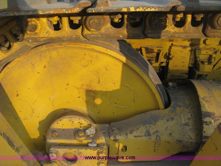 image for item J2858 1979 Caterpillar D4E pipelayer