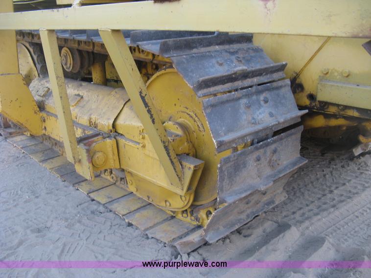 image for item J2858 1979 Caterpillar D4E pipelayer