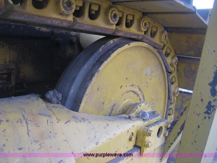 image for item J2858 1979 Caterpillar D4E pipelayer