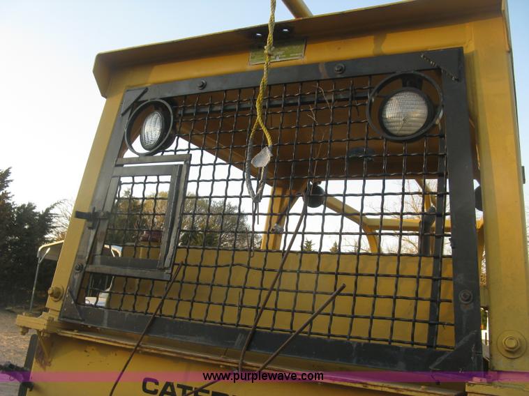 image for item J2858 1979 Caterpillar D4E pipelayer