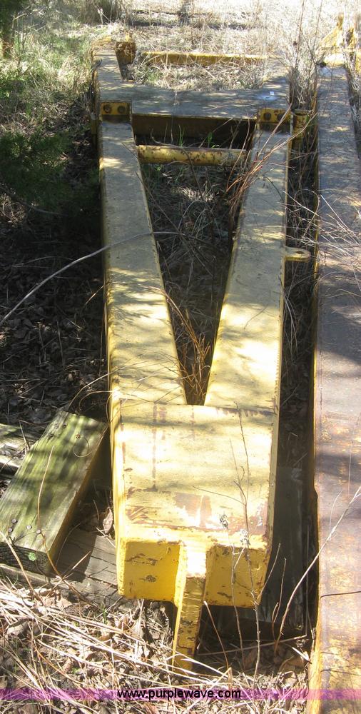 image for item J2858 1979 Caterpillar D4E pipelayer