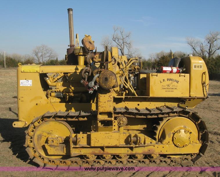 image for item J2859 1970 Caterpillar D4D pipelayer