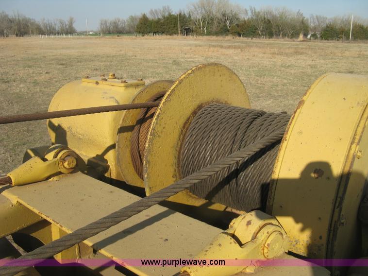 image for item J2859 1970 Caterpillar D4D pipelayer