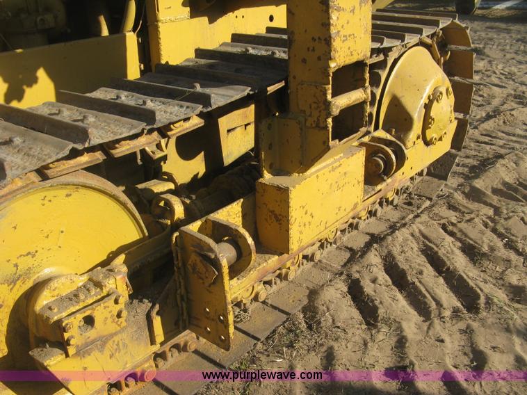 image for item J2859 1970 Caterpillar D4D pipelayer