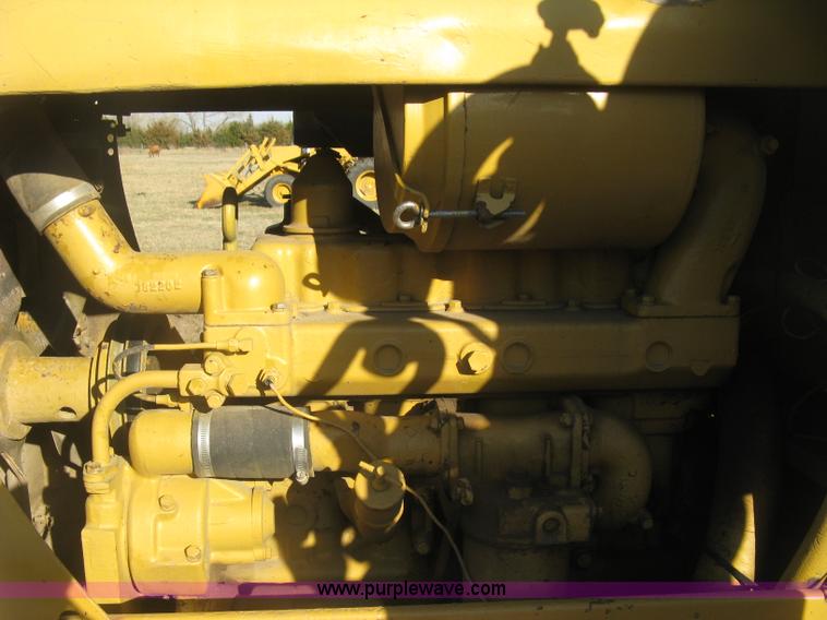 image for item J2859 1970 Caterpillar D4D pipelayer