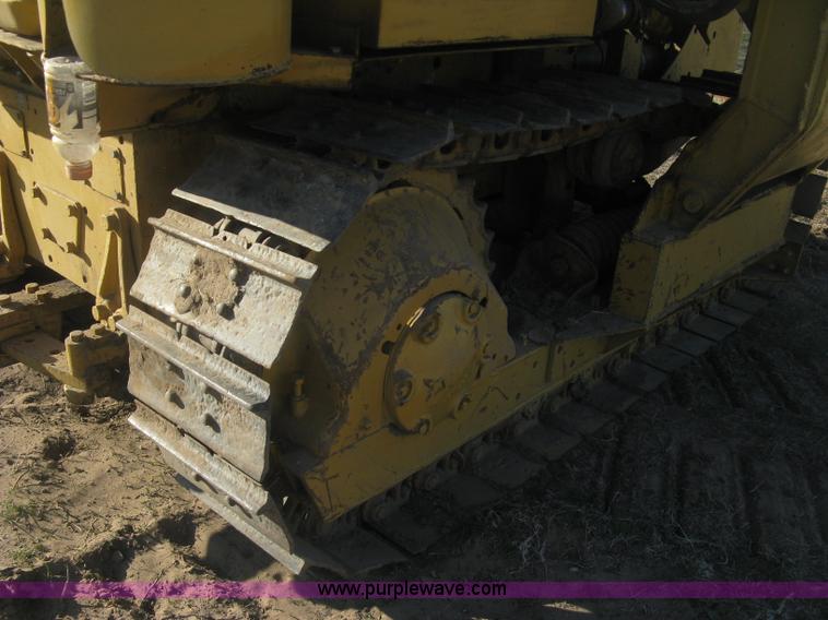 image for item J2859 1970 Caterpillar D4D pipelayer