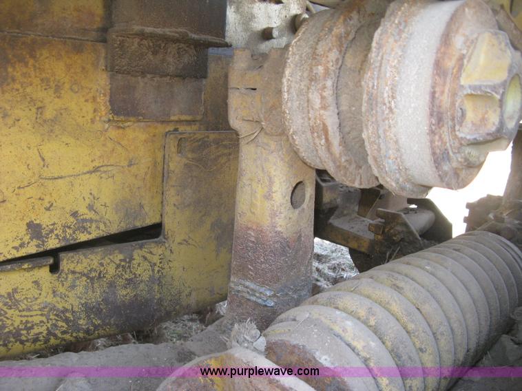 image for item J2859 1970 Caterpillar D4D pipelayer