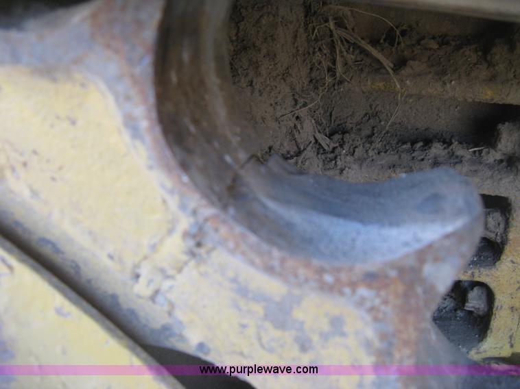 image for item J2859 1970 Caterpillar D4D pipelayer