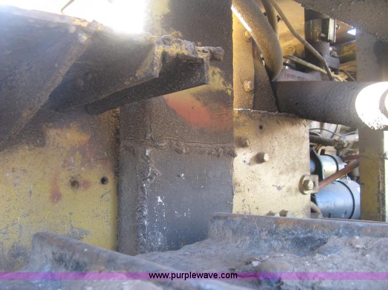 image for item J2859 1970 Caterpillar D4D pipelayer