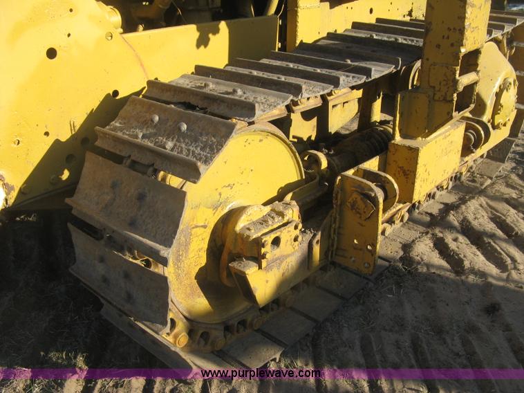 image for item J2859 1970 Caterpillar D4D pipelayer