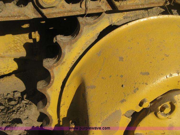 image for item J2859 1970 Caterpillar D4D pipelayer
