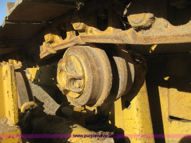 image for item J2859 1970 Caterpillar D4D pipelayer