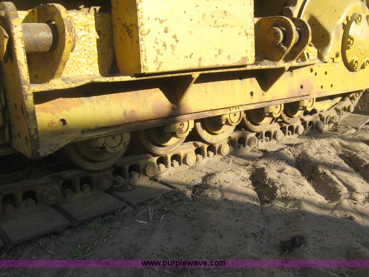 image for item J2859 1970 Caterpillar D4D pipelayer