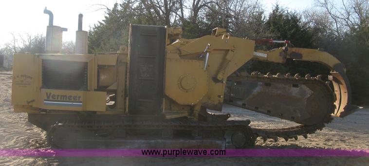 image for item J2860 1995 Vermeer T800HT trencher