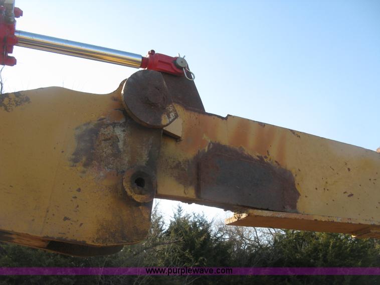 image for item J2860 1995 Vermeer T800HT trencher