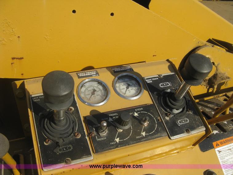 image for item J2860 1995 Vermeer T800HT trencher