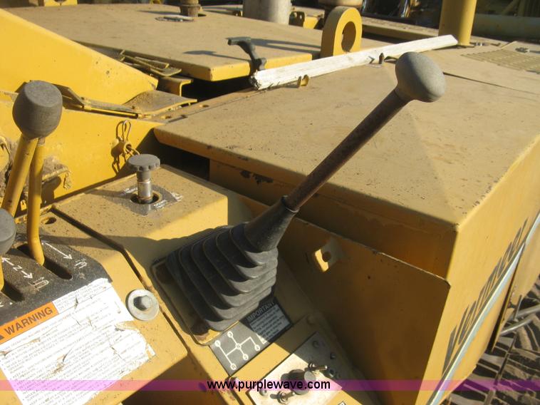 image for item J2860 1995 Vermeer T800HT trencher