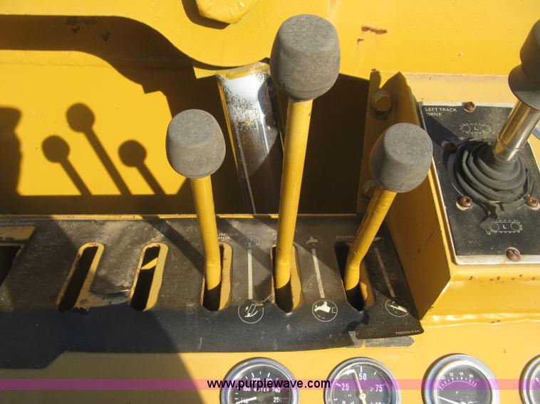 image for item J2860 1995 Vermeer T800HT trencher