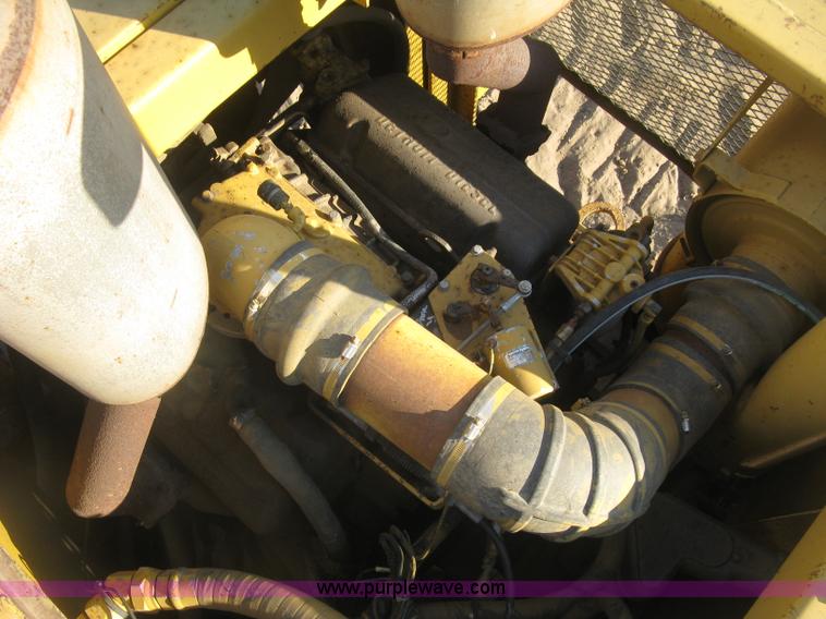 image for item J2860 1995 Vermeer T800HT trencher