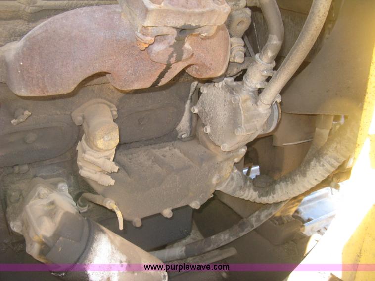 image for item J2860 1995 Vermeer T800HT trencher