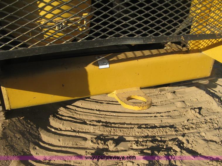image for item J2860 1995 Vermeer T800HT trencher