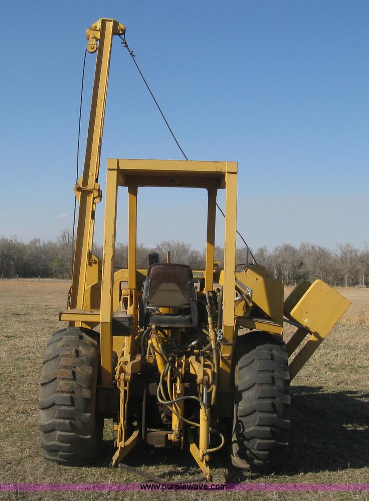 image for item J2862 Case 580B pipelayer