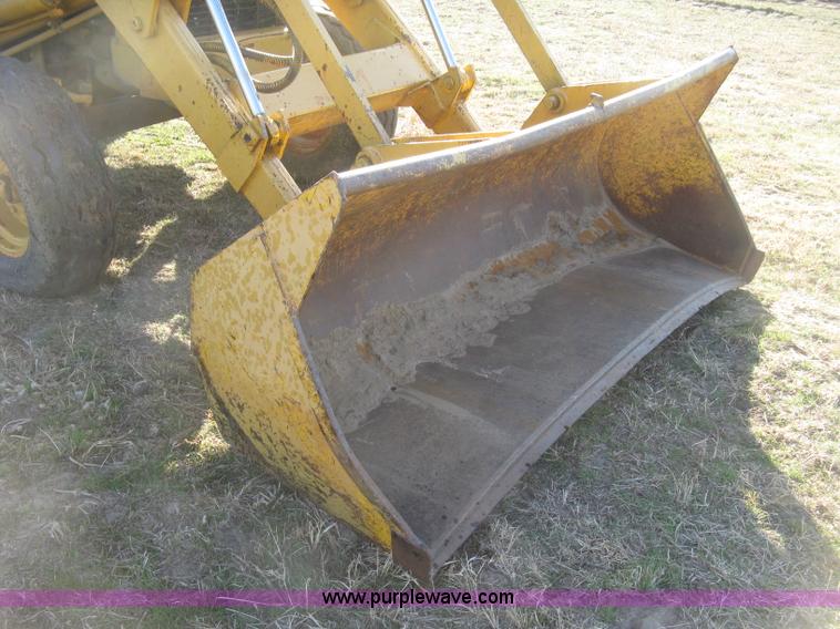 image for item J2862 Case 580B pipelayer