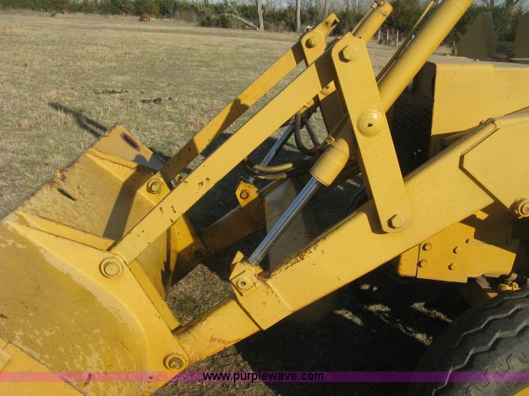 image for item J2862 Case 580B pipelayer