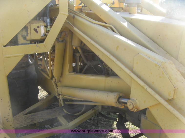 image for item J2862 Case 580B pipelayer