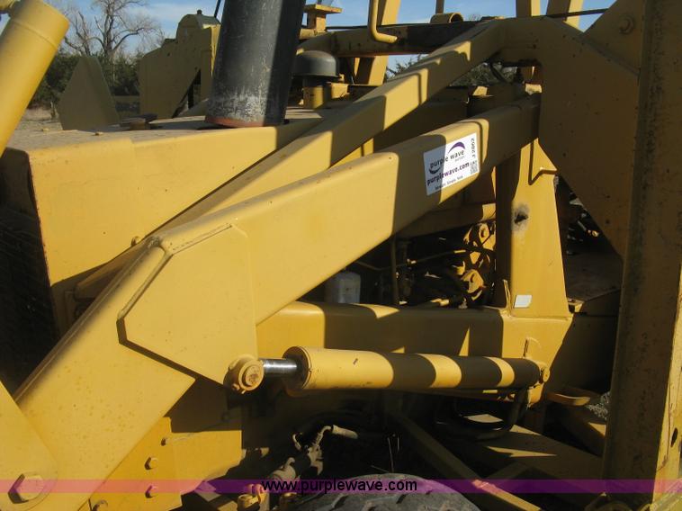 image for item J2862 Case 580B pipelayer