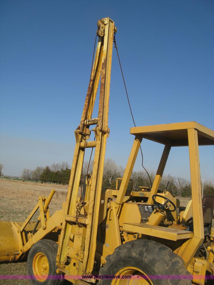 image for item J2862 Case 580B pipelayer