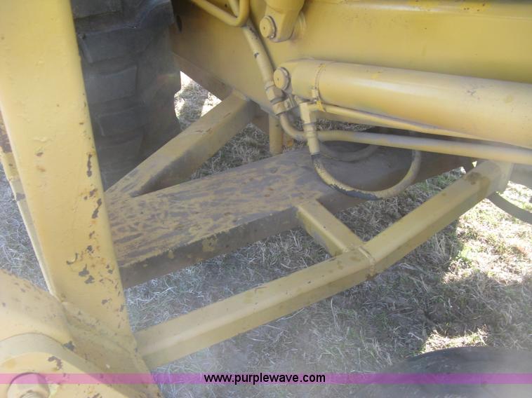 image for item J2862 Case 580B pipelayer