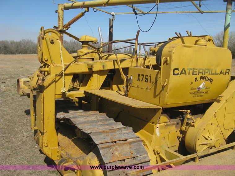 image for item J2863 Caterpillar D6 pipelayer