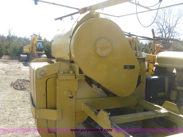 image for item J2863 Caterpillar D6 pipelayer