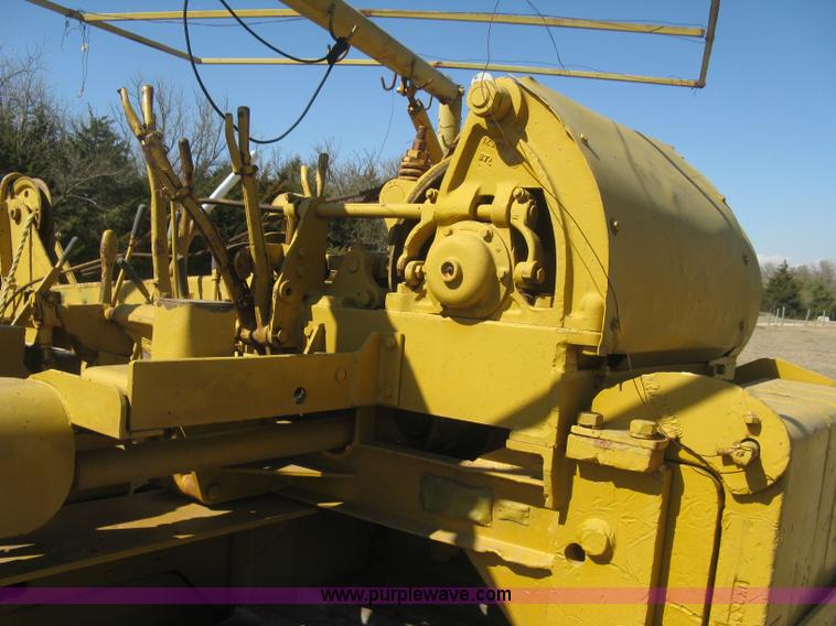 image for item J2863 Caterpillar D6 pipelayer