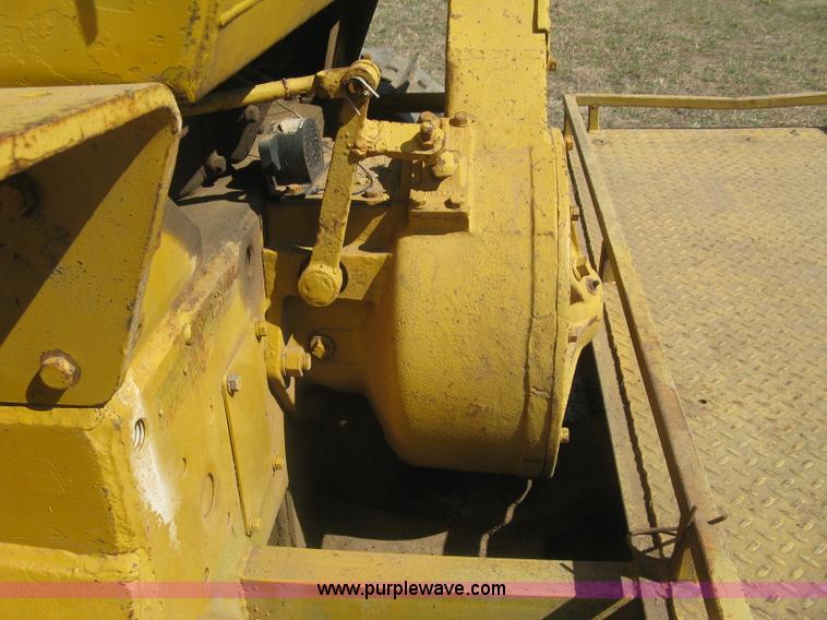 image for item J2863 Caterpillar D6 pipelayer