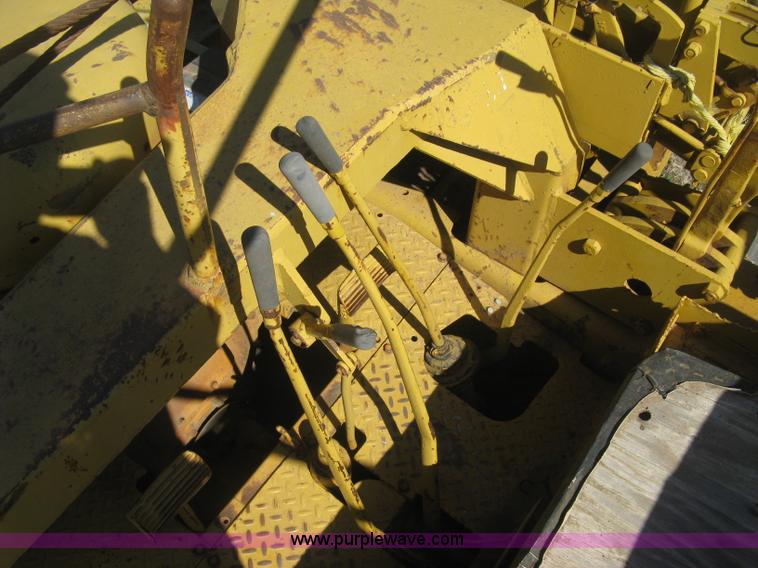 image for item J2863 Caterpillar D6 pipelayer