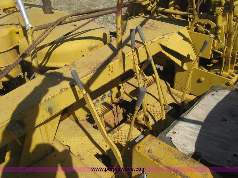 image for item J2863 Caterpillar D6 pipelayer