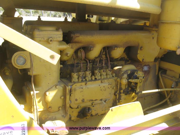 image for item J2863 Caterpillar D6 pipelayer