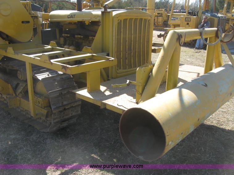 image for item J2863 Caterpillar D6 pipelayer