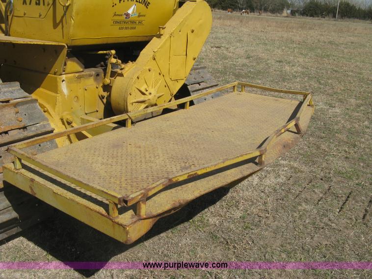 image for item J2863 Caterpillar D6 pipelayer