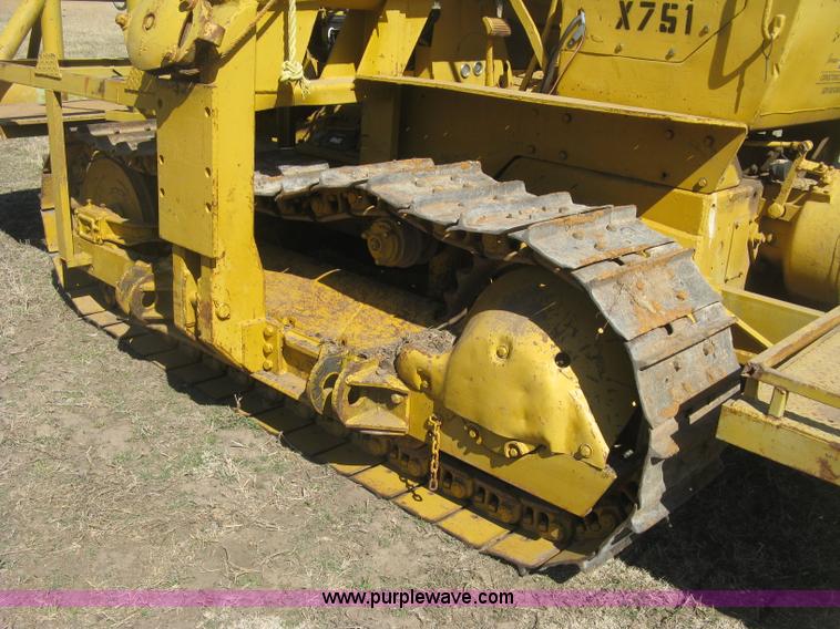 image for item J2863 Caterpillar D6 pipelayer