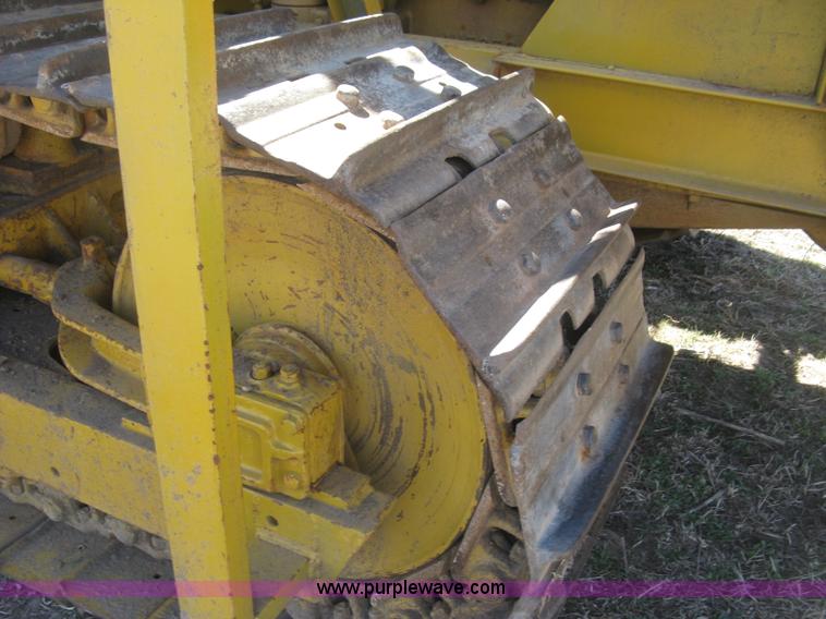 image for item J2863 Caterpillar D6 pipelayer