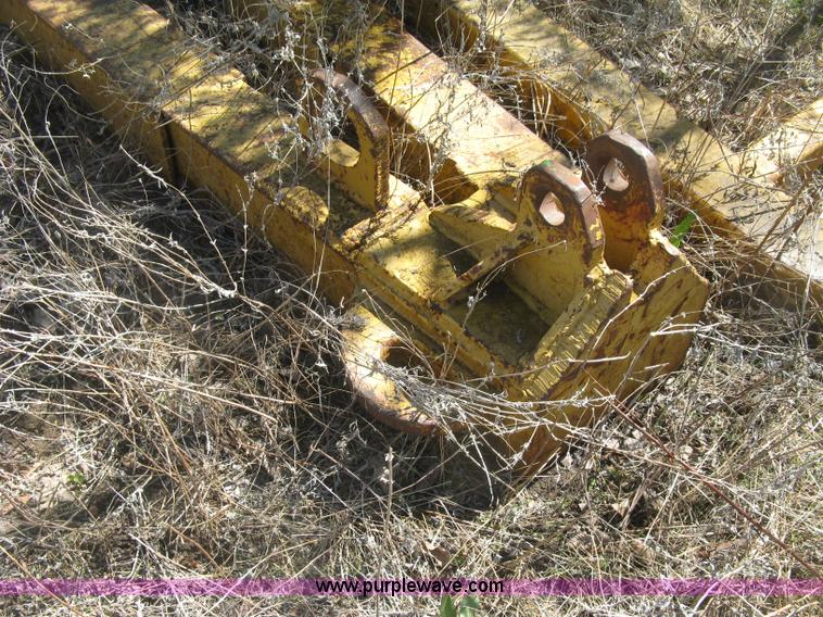 image for item J2863 Caterpillar D6 pipelayer