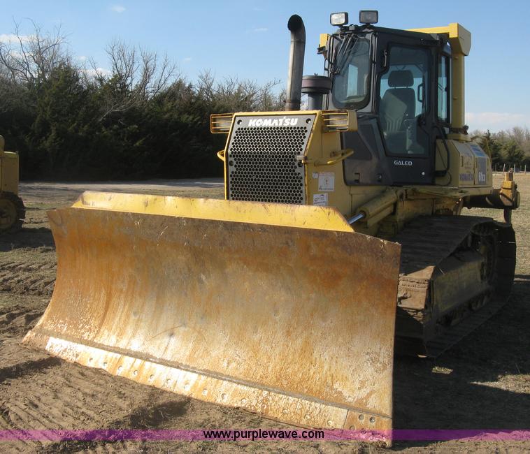 image for item J2864 2006 Komatsu D61EX-15 dozer